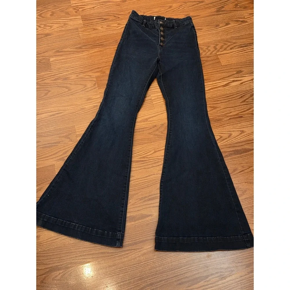 Kancan High Rise Flare Jeans Dark‎ Wash Button Fly Bell Bottom Size 7/27